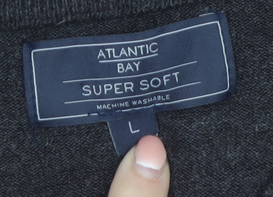 Atlantic Bay Men's Grey V-Neck Acrylic Jumper Size L