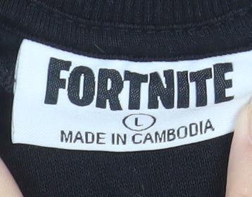 Additional view of Fortnite boys’ black l graphic print pullover sweatshirt