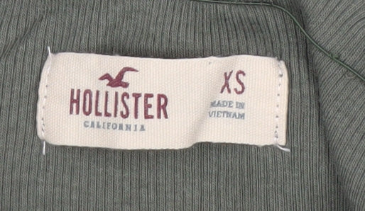 Hollister Women’s Green Off Shoulder Ribbed Cropped Long Sleeve Top XS