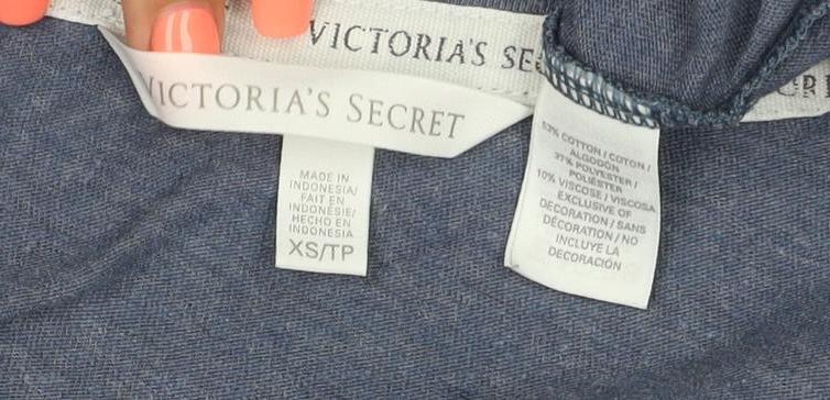 Victoria's Secret Womens Blue XS Long Sleeve Jersey T-Shirt with Lip Print
