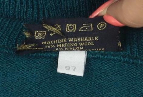 Glenbrae Men's Green Merino Wool V-Neck Jumper Size M