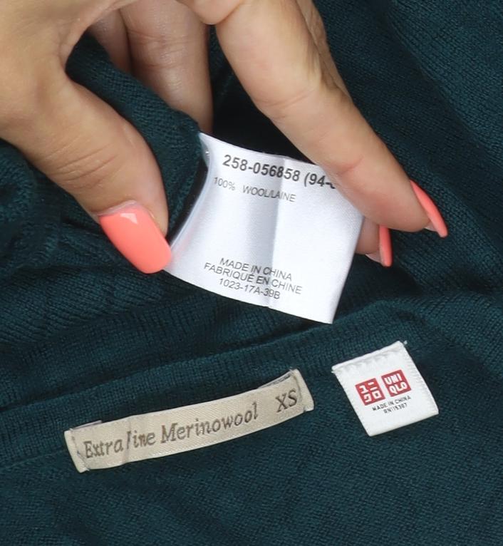 Uniqlo Womens Green XS V-Neck Merino Wool Jumper