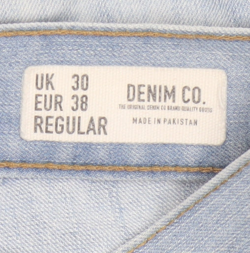 Additional view of Denim Co. Men’s Blue W30 Regular Light Wash Bermuda Denim Shorts