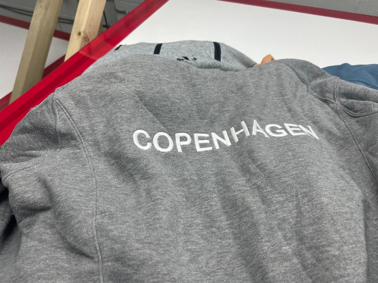 Hoodies & Sweats Clothing Warehouse Clearance 20 Pack For Resale