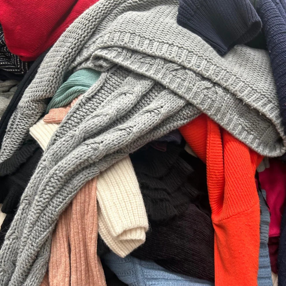 Wholesale 20 Pack Mixed Preloved Jumpers For Resellers