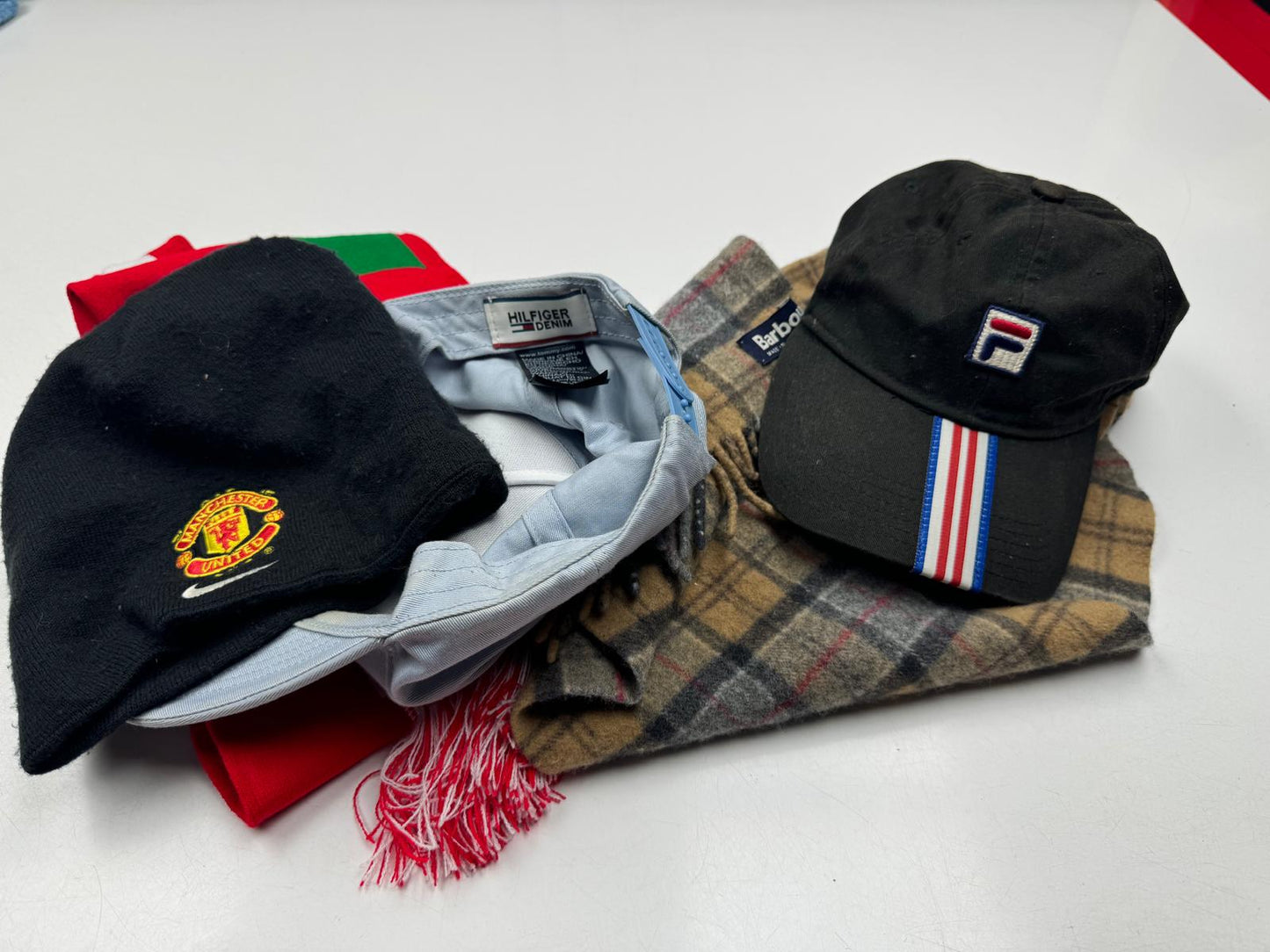 Vintage Branded Hats, Scarves & Collectible Football Scarves – 10 Pack Preloved