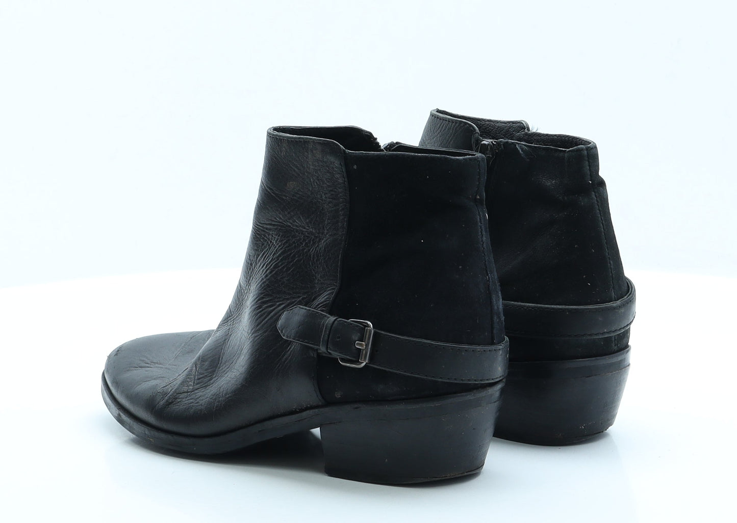 Preworn Womens Black  Faux Leather Chelsea Boot 4 EUR 37