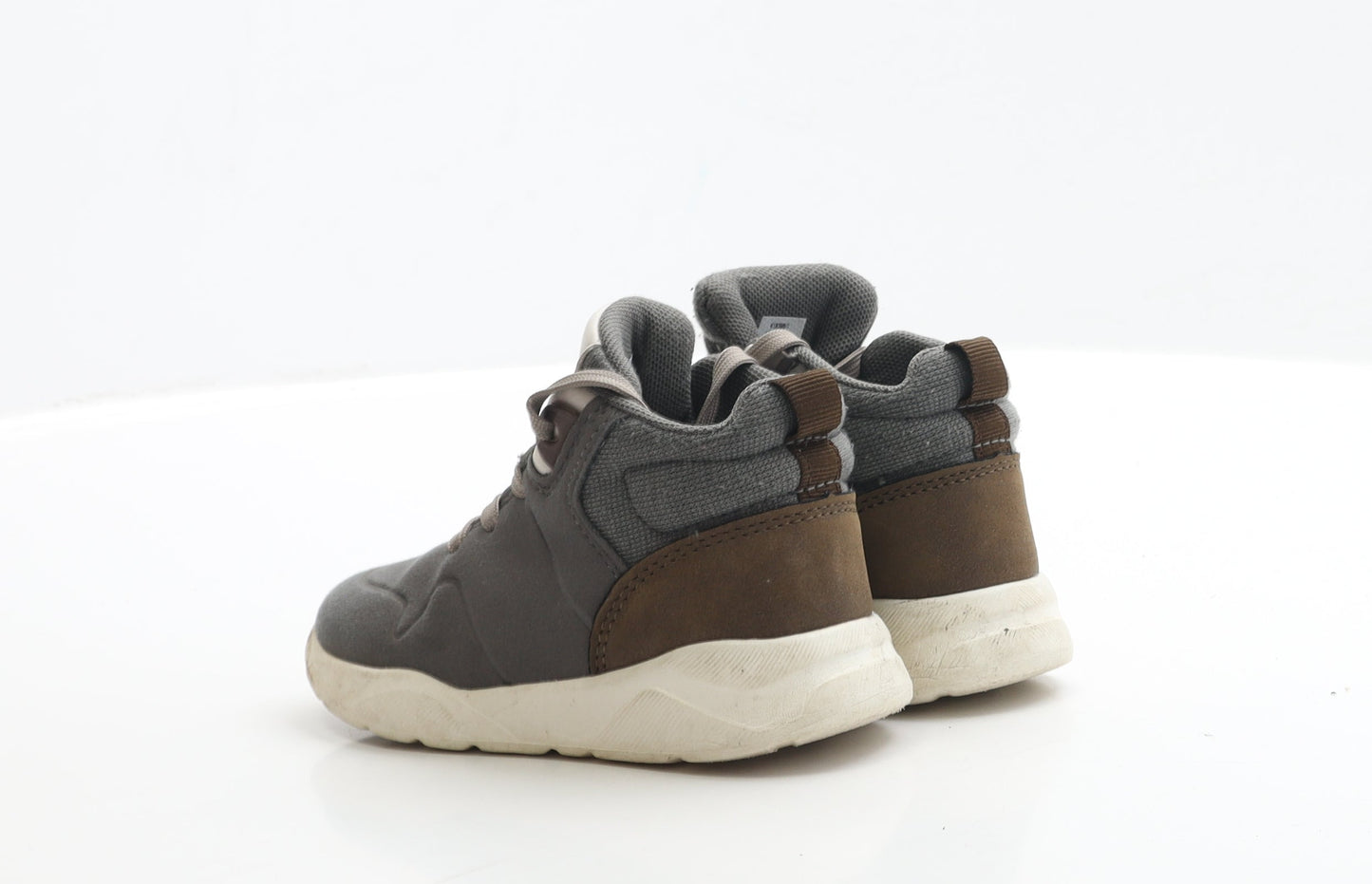 Preworn Boys Grey Polyester Trainer UK 6 EUR 23