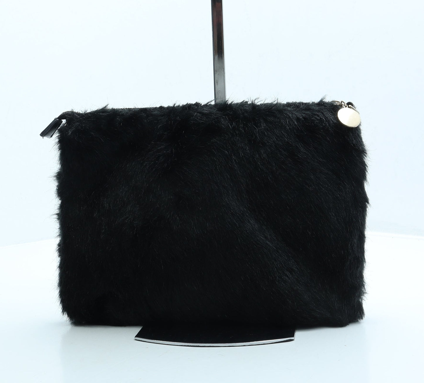 Preworn Womens Black Faux Fur Clutch Size Small Zip