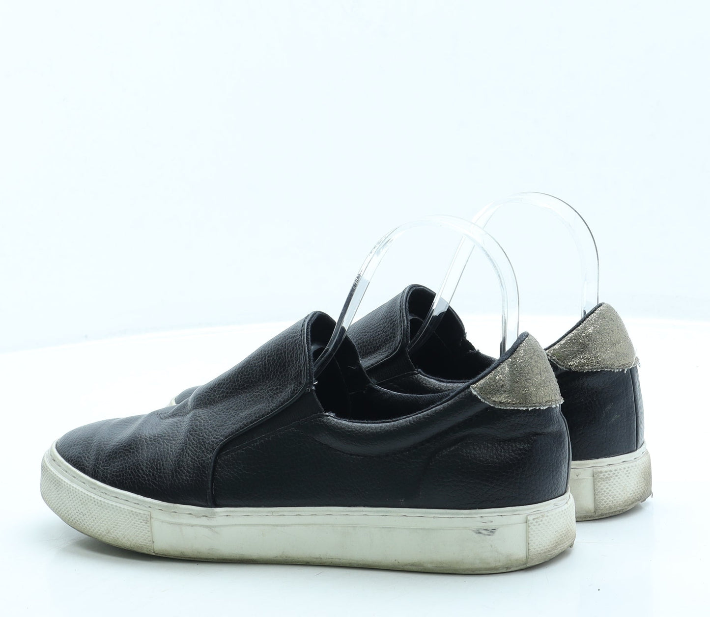 Preworn Womens Black Leather Slip On Flat UK 6.5 40