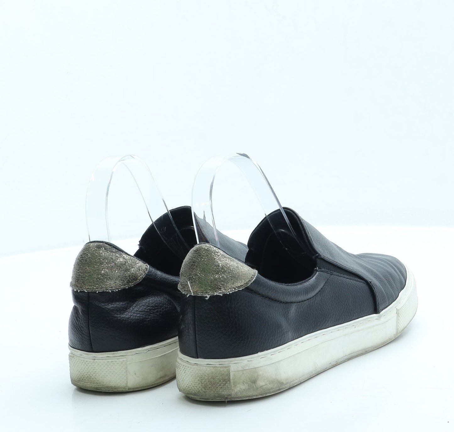 Preworn Womens Black Leather Slip On Flat UK 6.5 40