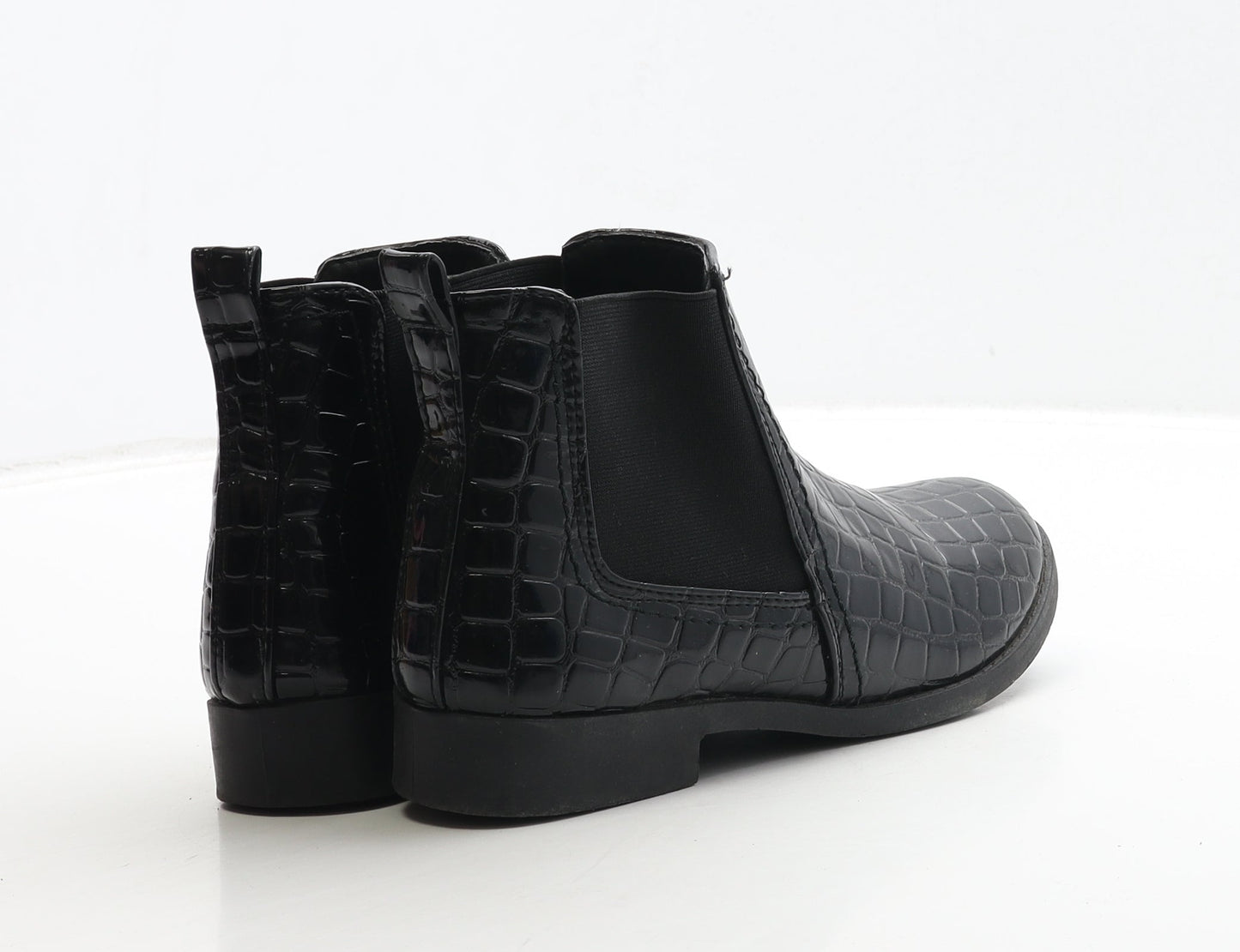 Preworn Girls Black Geometric Patent Leather Chelsea Boot UK 3