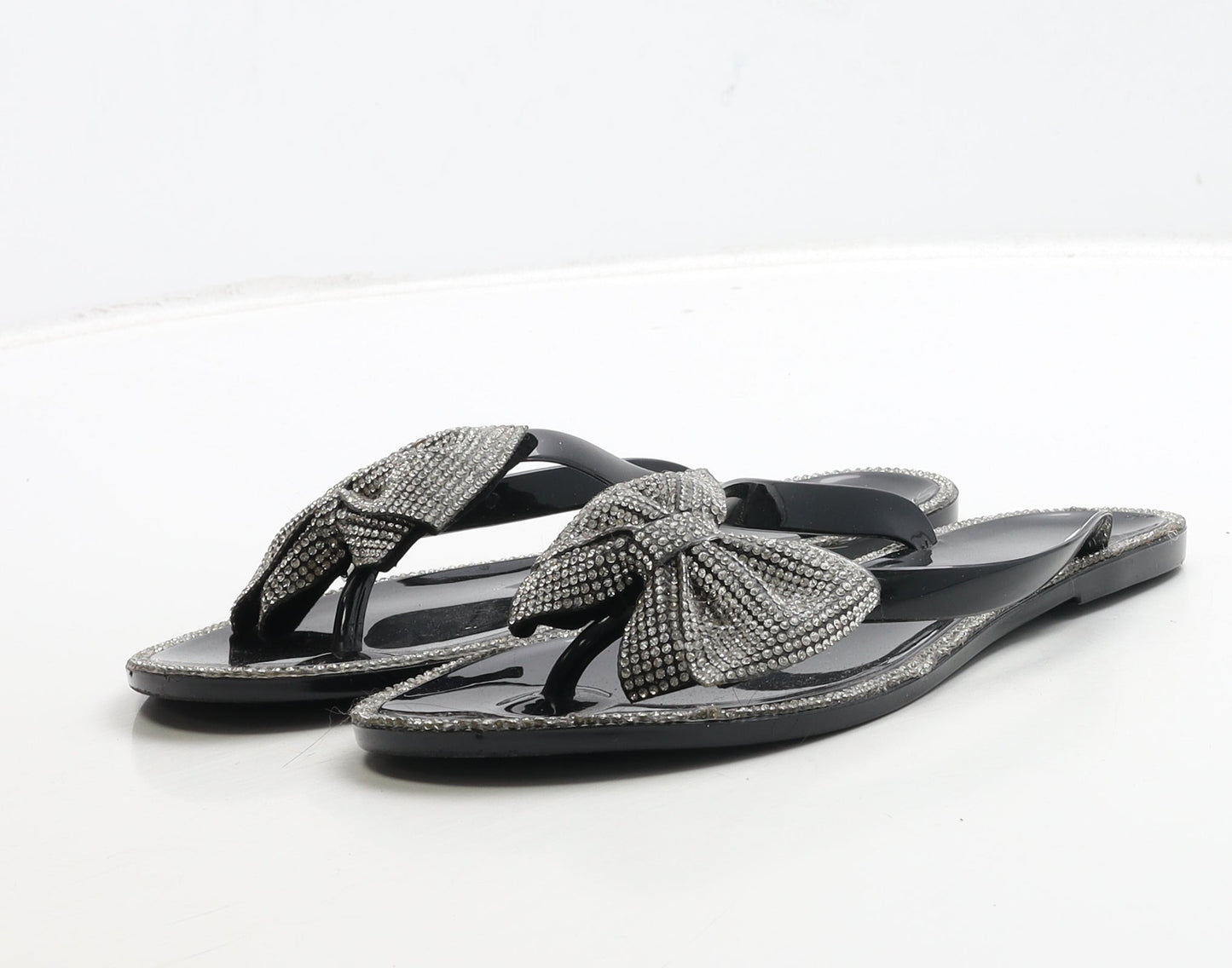 Preworn Womens Black Rubber Thong Sandal UK 5 38