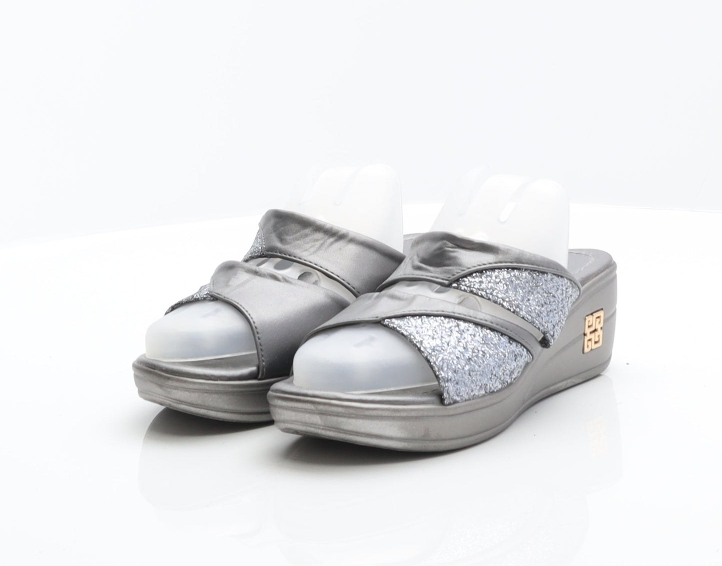 Preworn Womens Silver Plastic Strappy Sandal UK 2.5 35