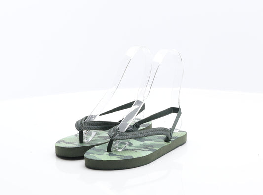 Preworn Boys Green Camouflage Rubber Flip-Flop Sandal UK 12