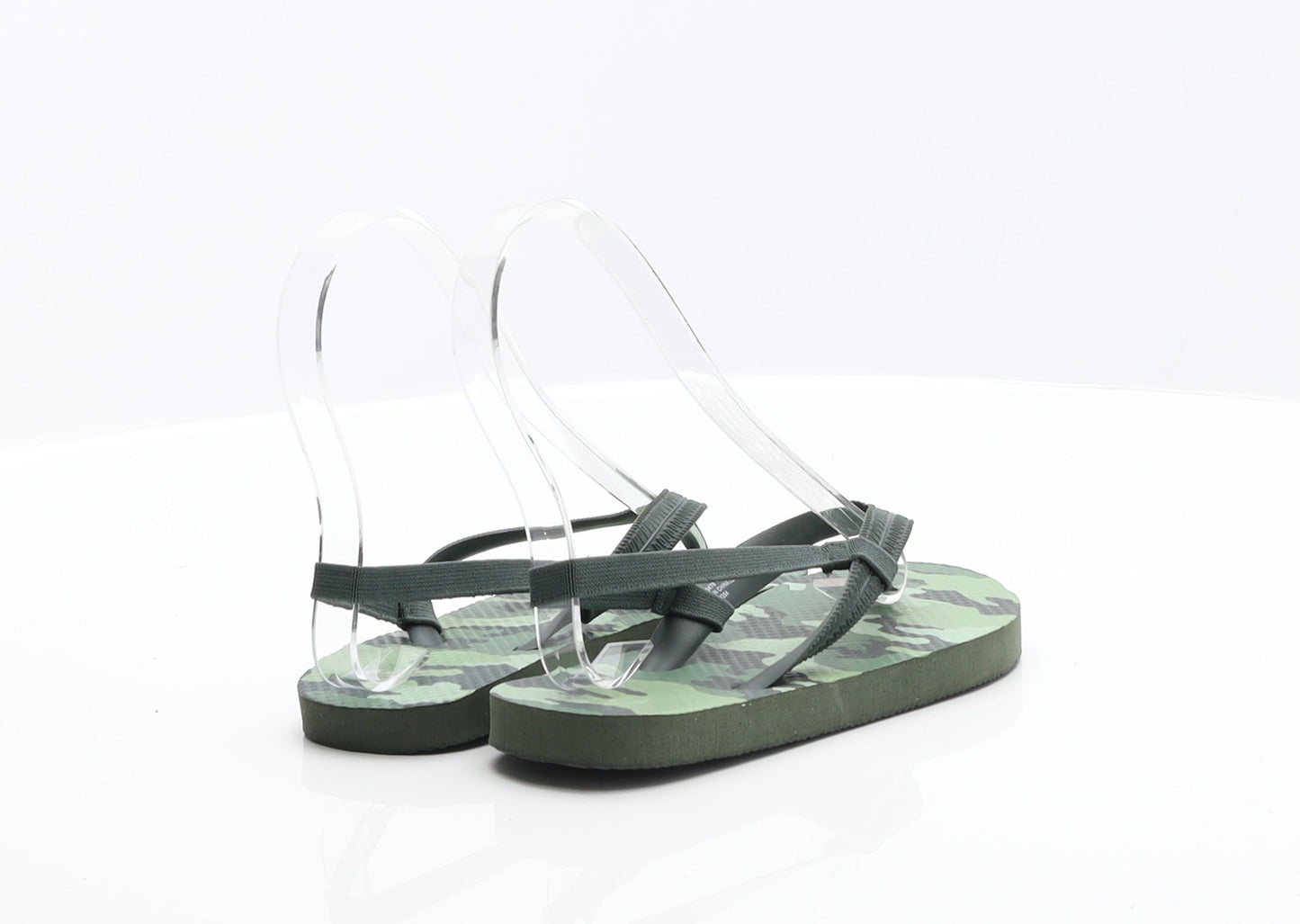 Preworn Boys Green Camouflage Rubber Flip-Flop Sandal UK 12