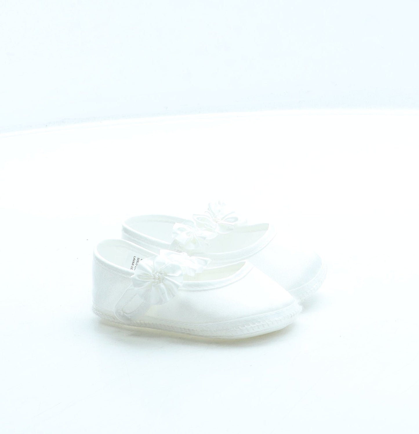 Preworn Girls White Polyester Flat UK 6-12 Months - Bridesmaid