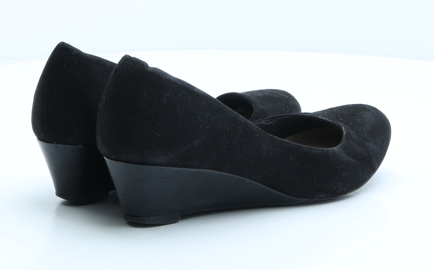 Preworn Womens Black Suede Court Heel UK 4 37