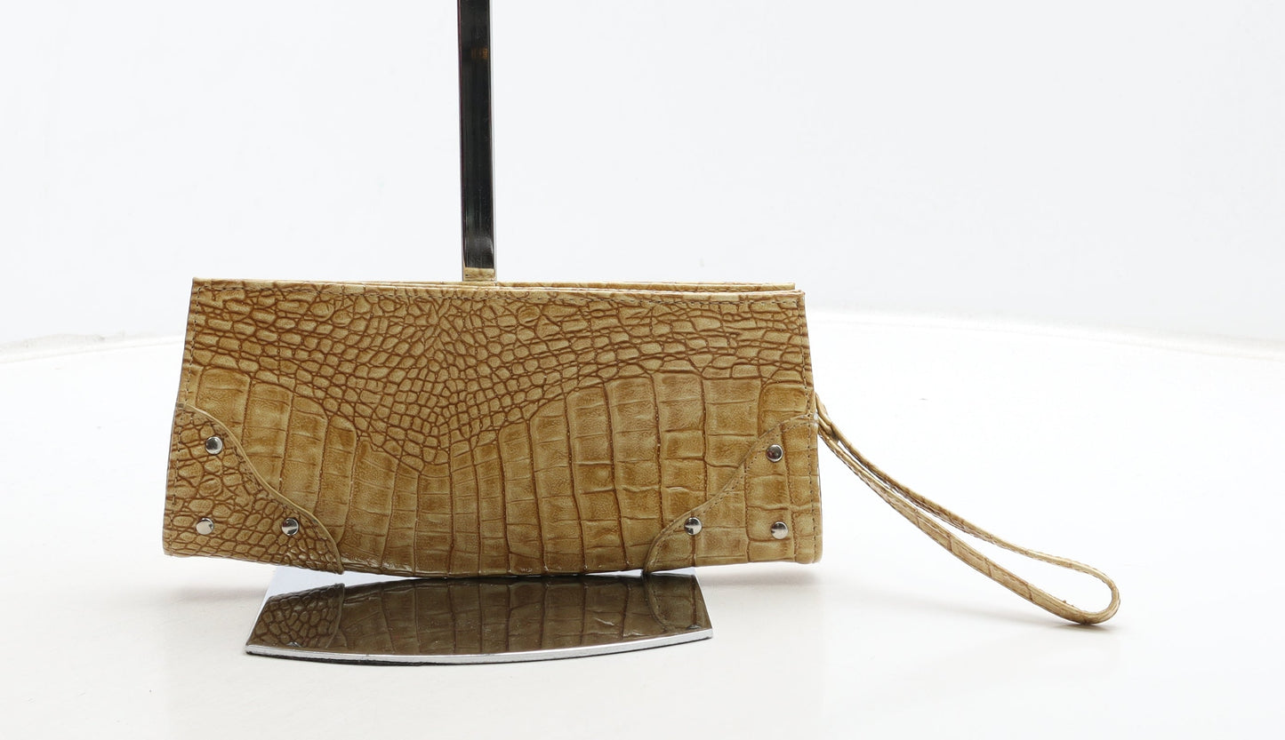 Preworn Womens Mustard Polyurethane Clutch Size Small - Croc Texture