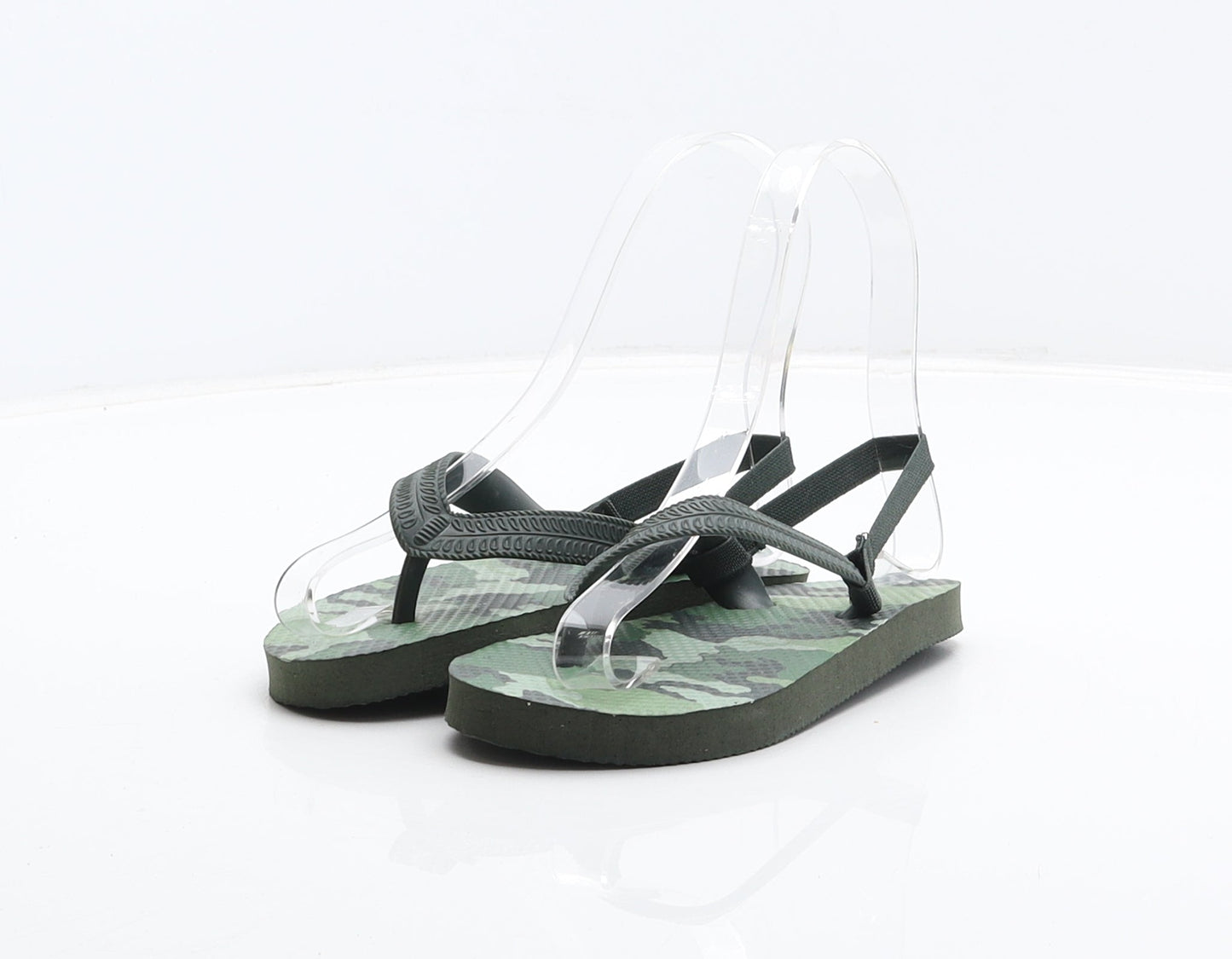 Preworn Boys Green Camouflage Synthetic Flip-Flop Sandal UK 8