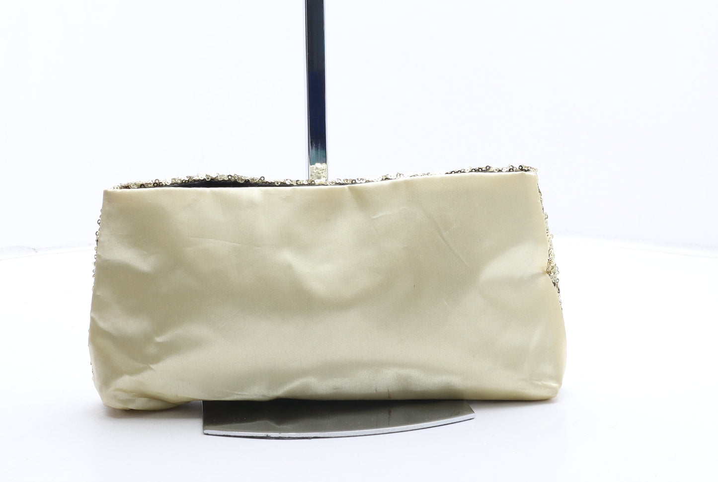 Preworn Womens Gold Polyester Clutch Size Small