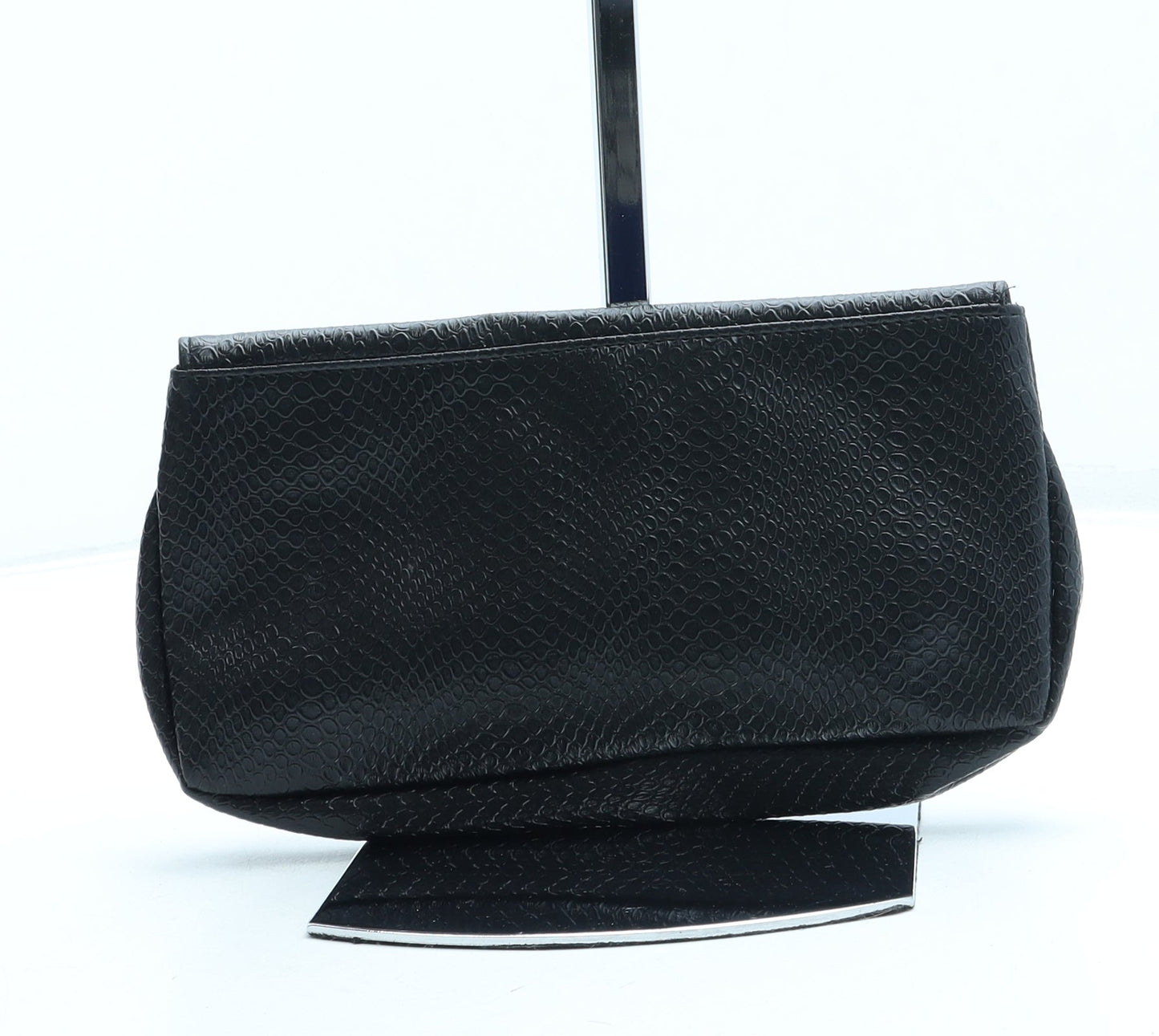 Preworn Womens Black Animal Print Leather Clutch Size Small