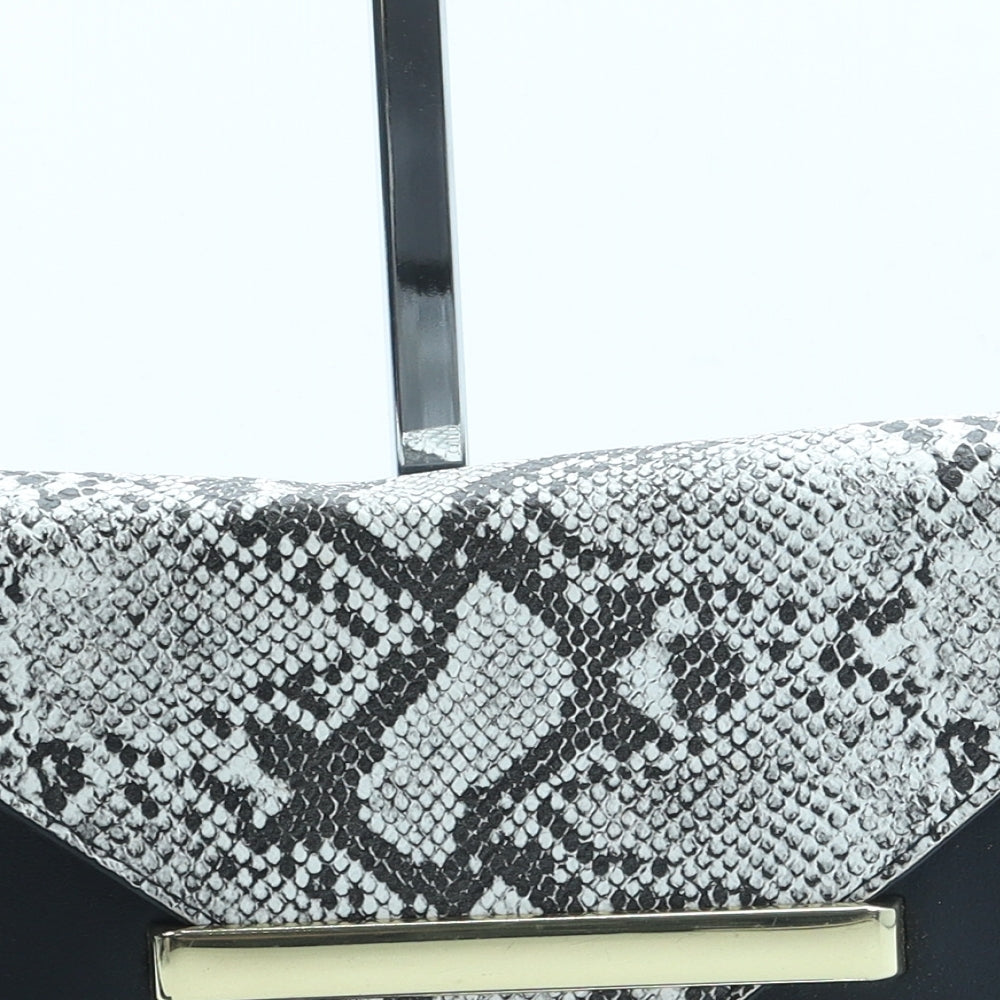 Atmosphere Womens Black Animal Print Leather Clutch Size Small