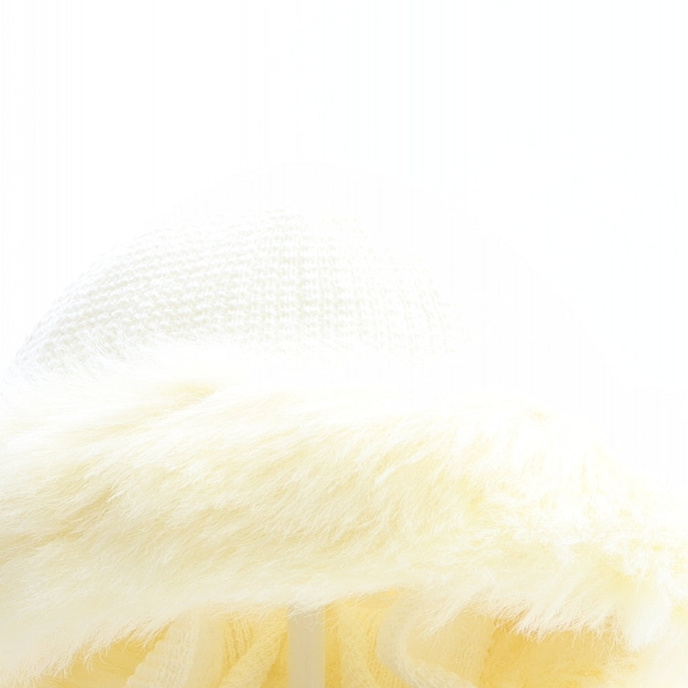 Preworn Girls Ivory Acrylic Cloche Size L
