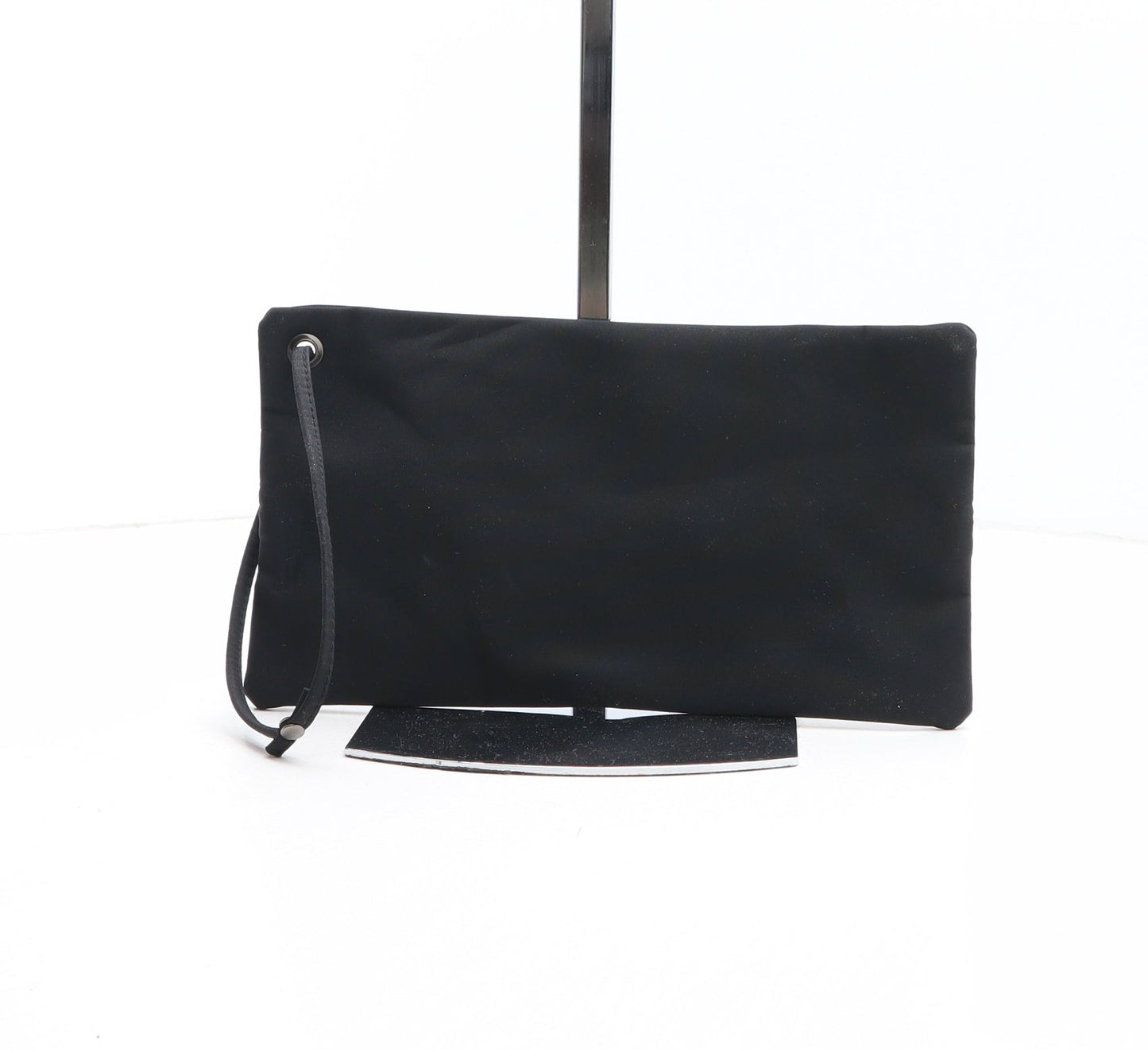Preworn Womens Black Polyester Clutch Size Small