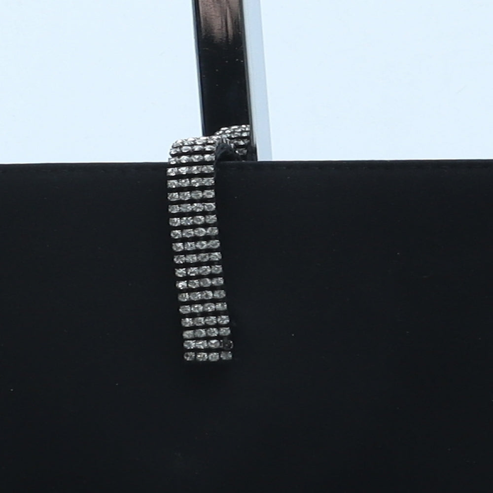 Preworn Womens Black Polyurethane Clutch Size Medium