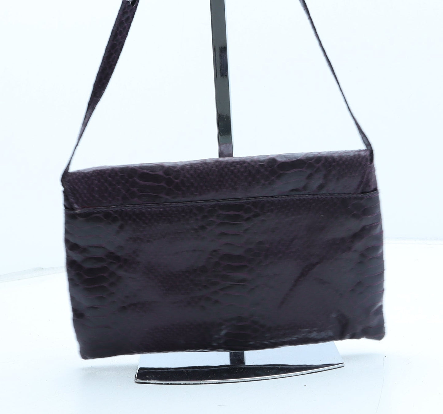 Preworn Womens Purple Polyester Crossbody Size Small - Snake Print