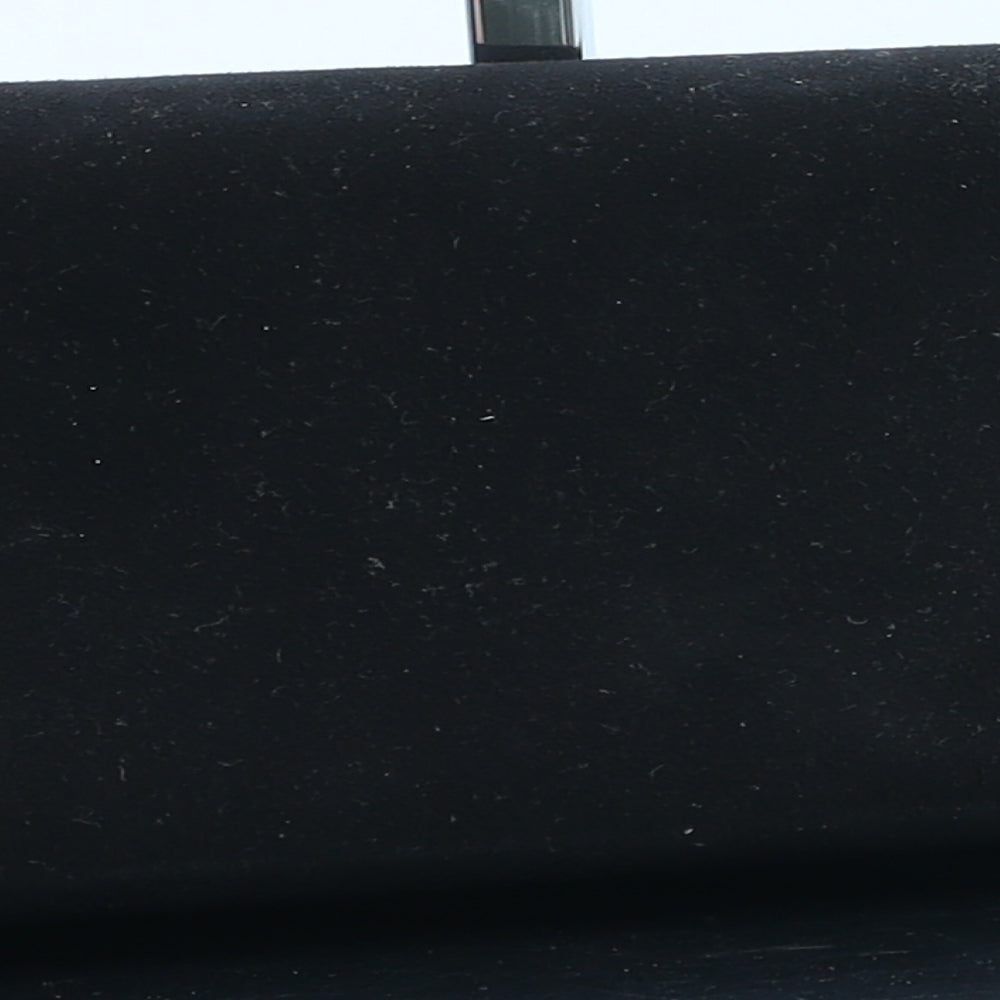 Preworn Womens Black Polyester Clutch Size Small
