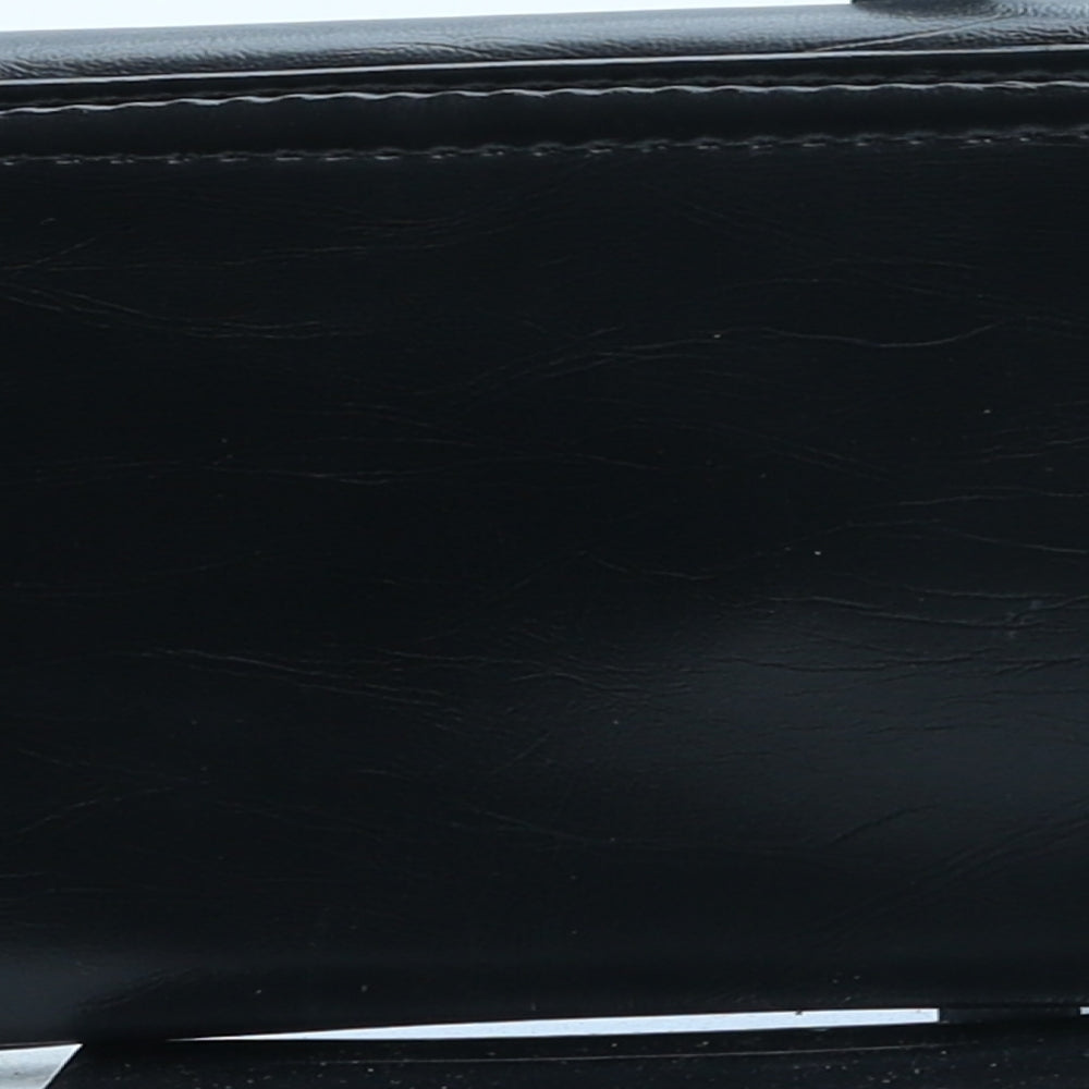 Preworn Womens Black Polyurethane Clutch Size Small