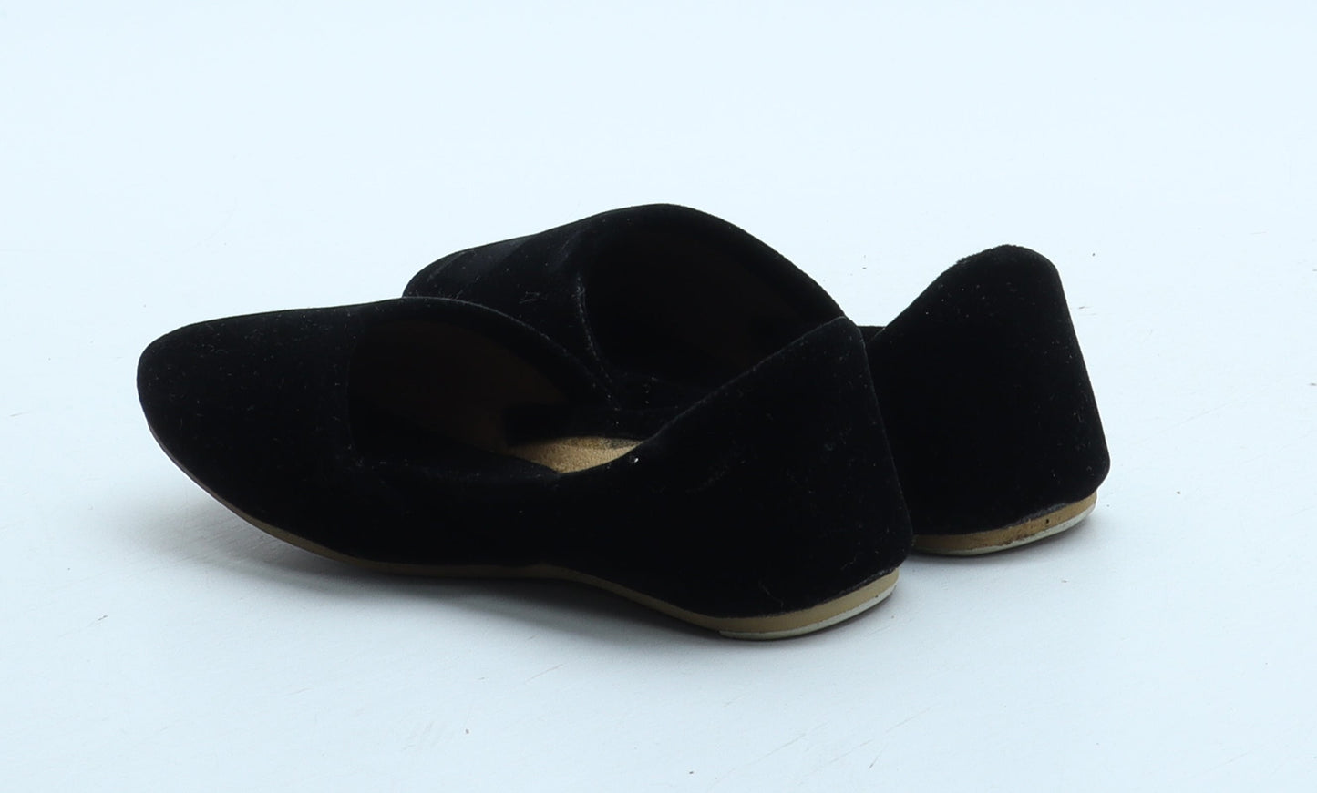 Preworn Girls Black Polyester Flat UK 6