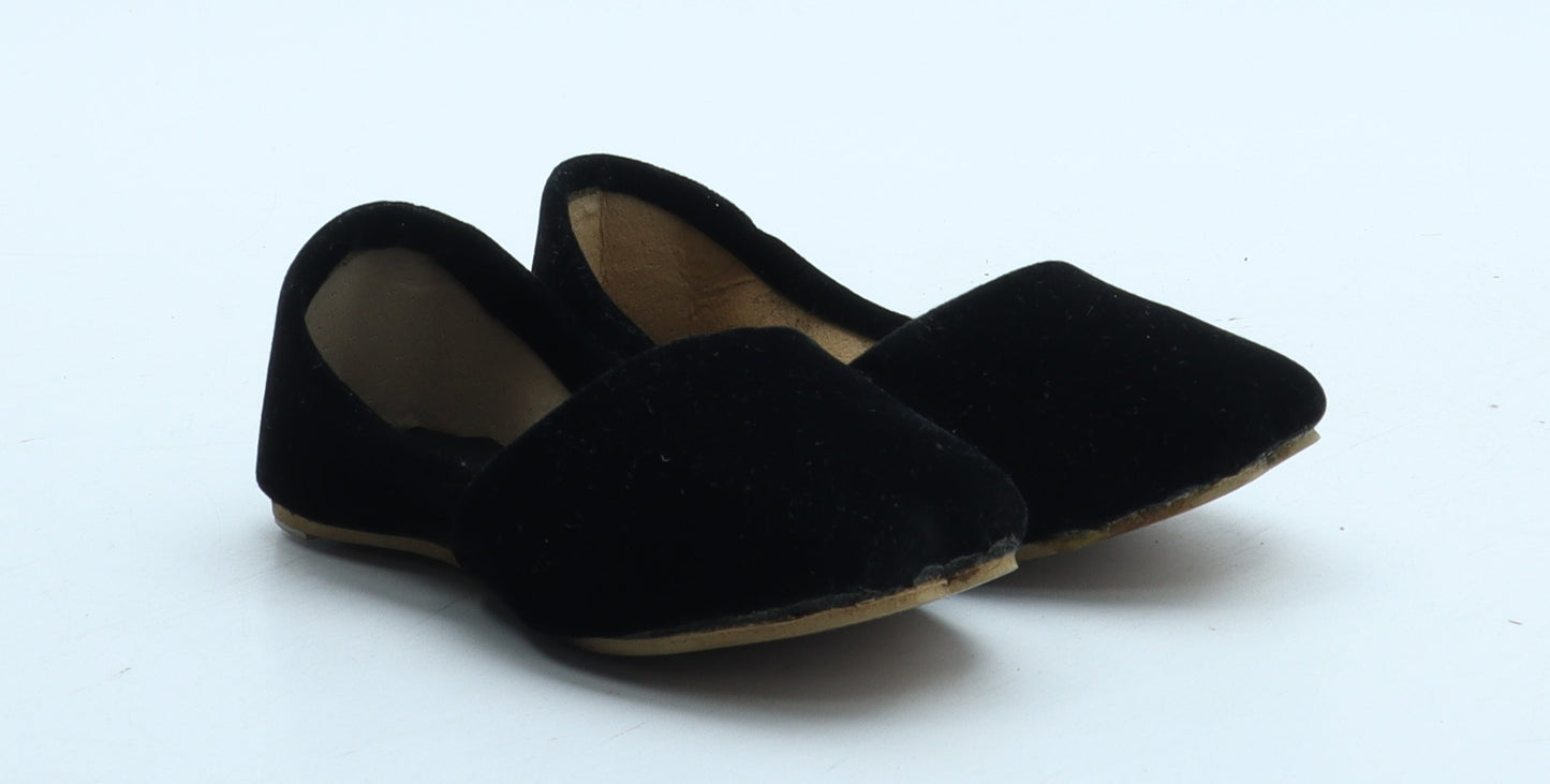 Preworn Girls Black Polyester Flat UK 6