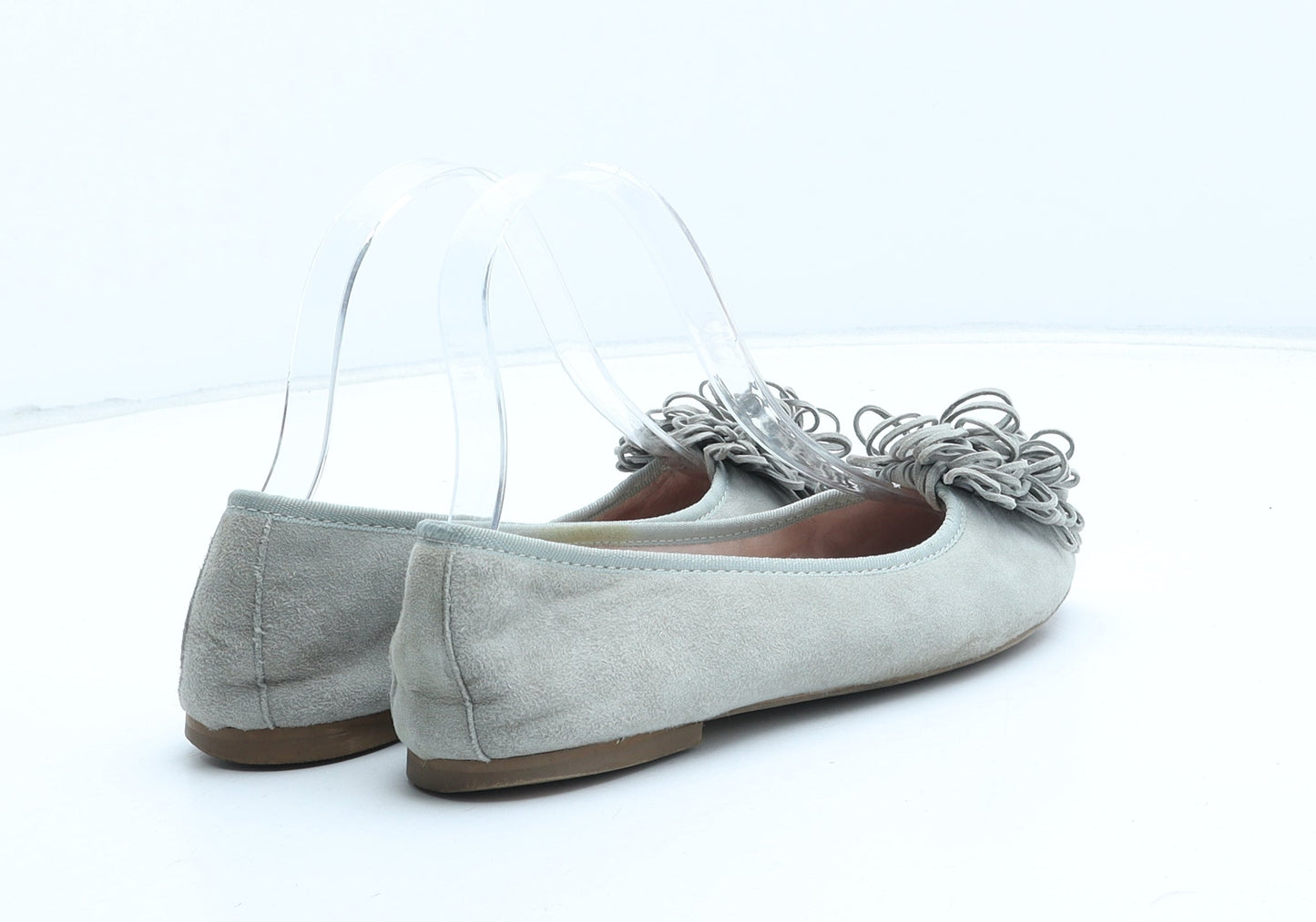 Preworn Womens Grey Synthetic Ballet Flat UK - UK Size Estimated 2