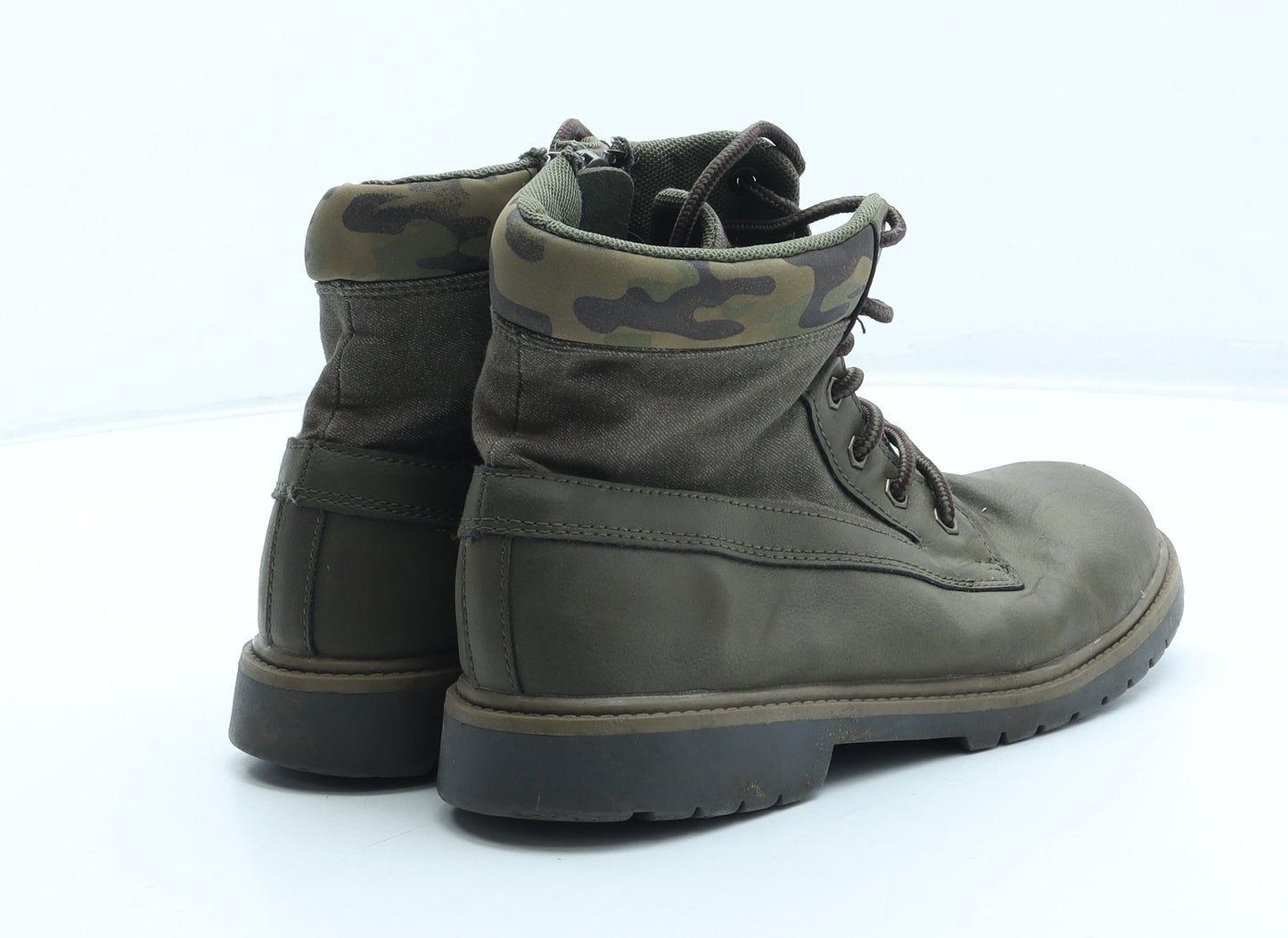 Preworn Boys Green Camouflage Polyurethane Combat Boot UK 5