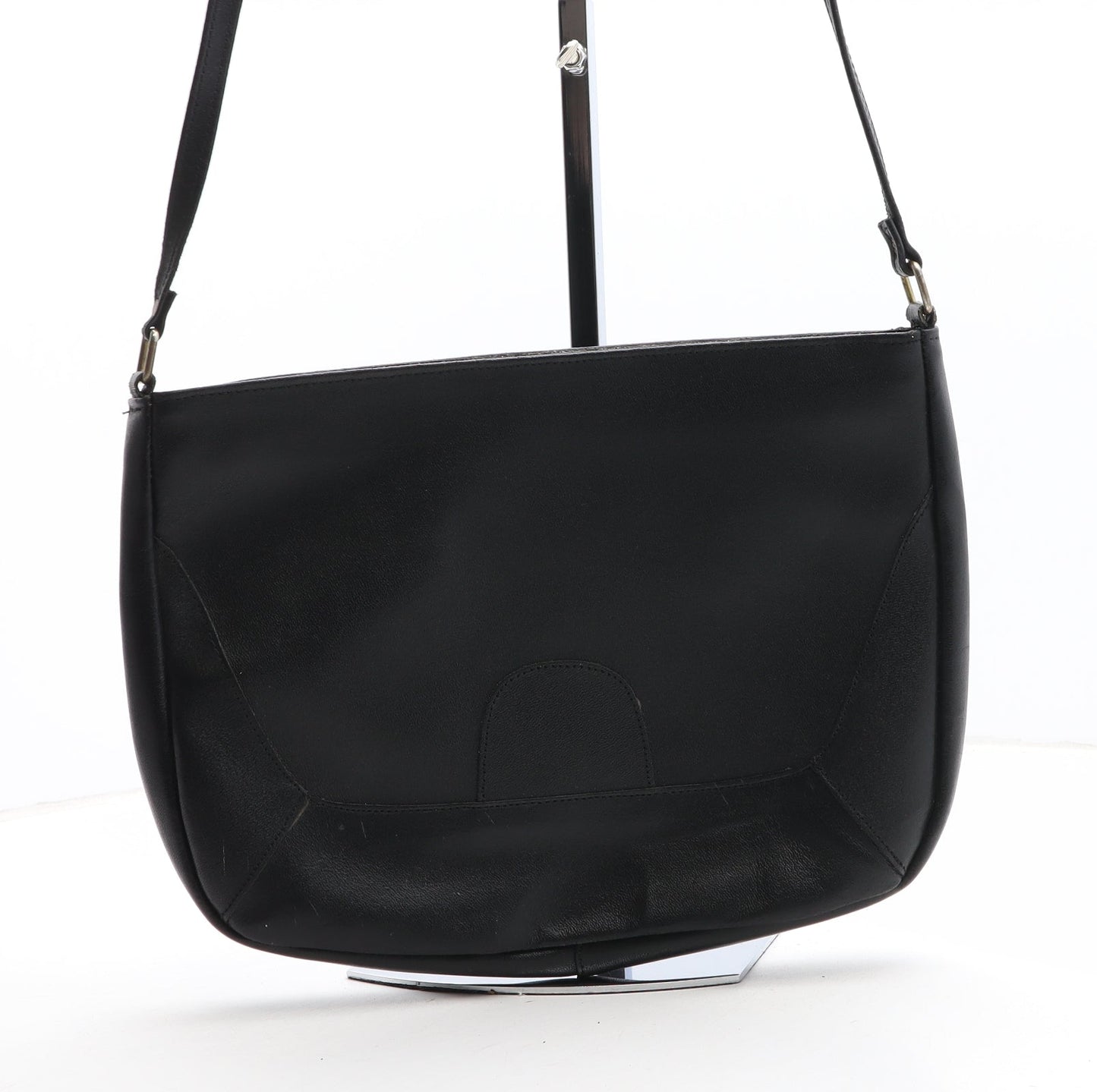 Preworn Womens Black Polyurethane Crossbody Size Small