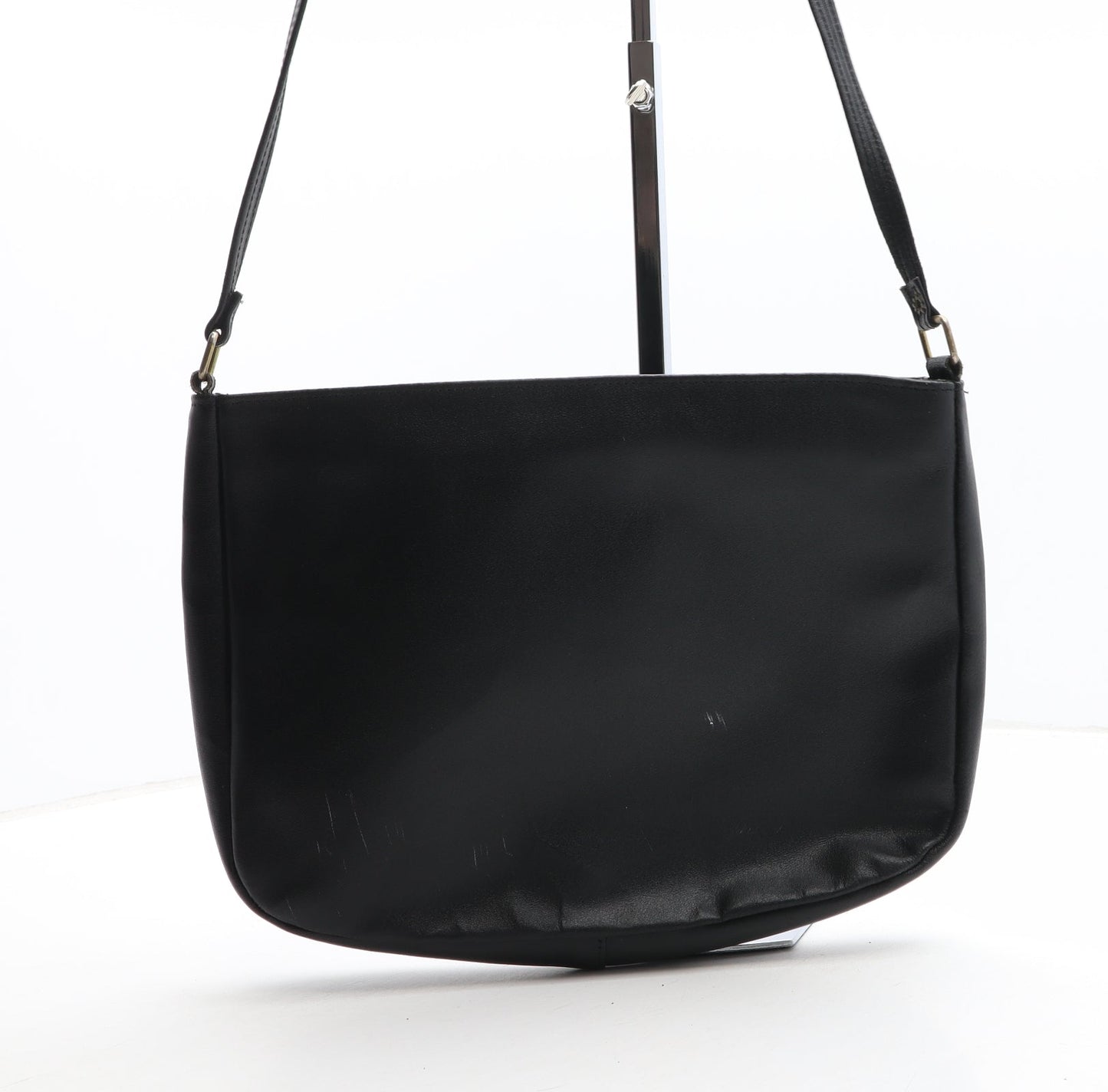 Preworn Womens Black Polyurethane Crossbody Size Small