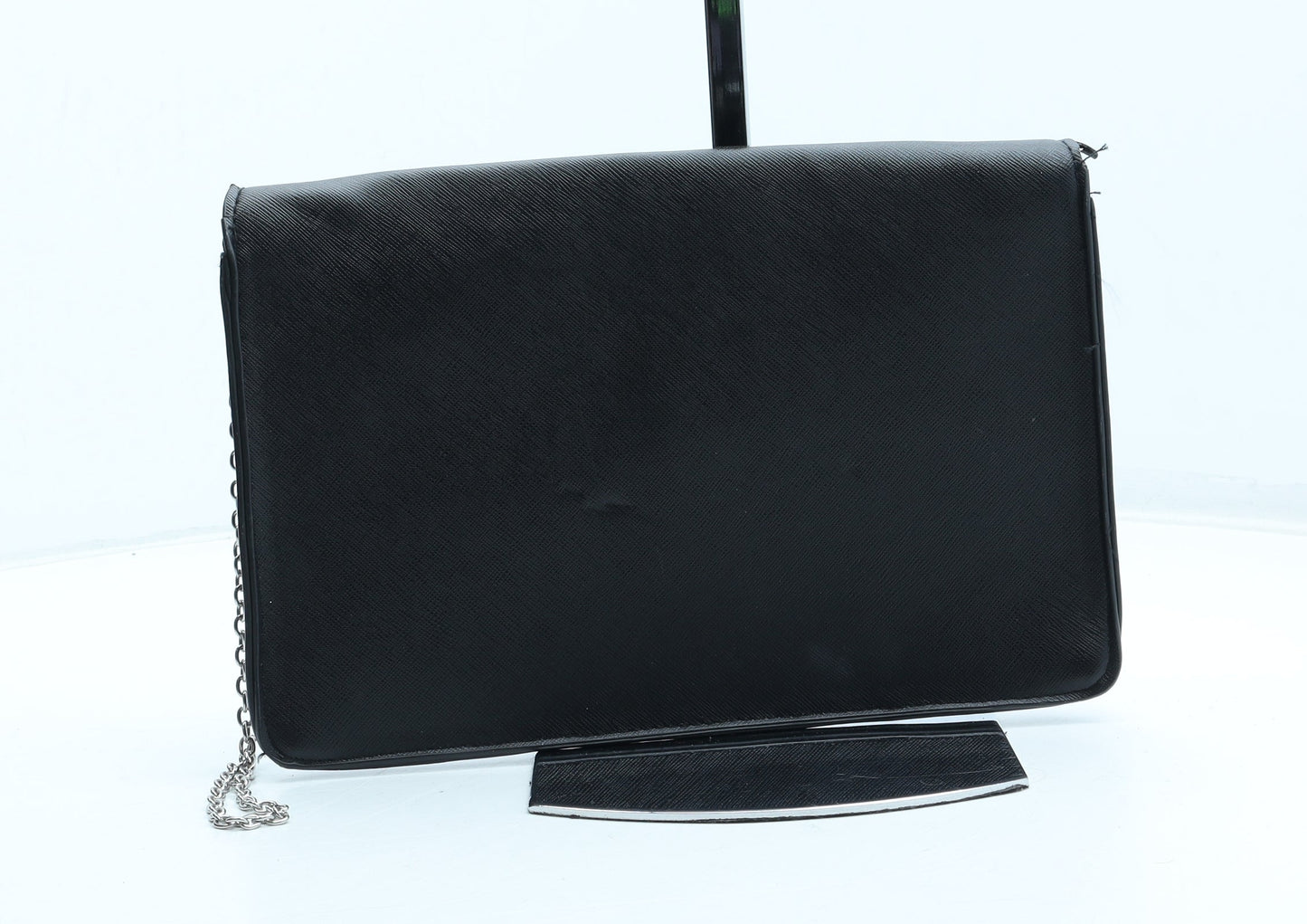 Preworn Womens Black Polyurethane Clutch Size Small