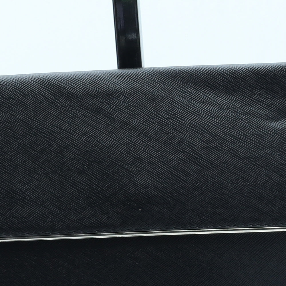 Preworn Womens Black Polyurethane Clutch Size Small