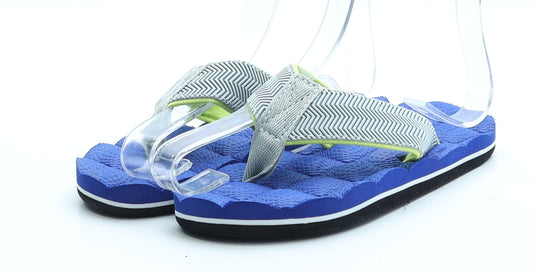 Preworn Boys Blue Geometric Rubber Flip-Flop Sandal UK 11