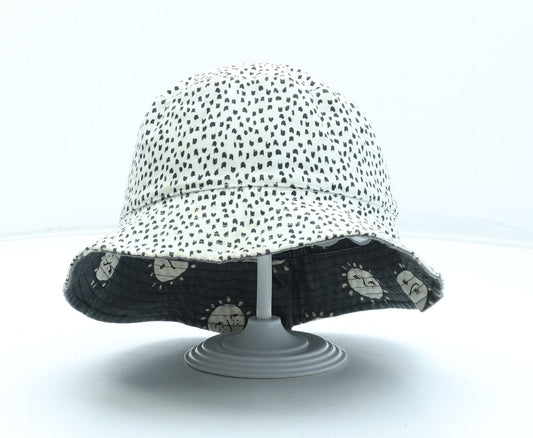 Preworn Boys White Geometric Cotton Bucket Hat Size S