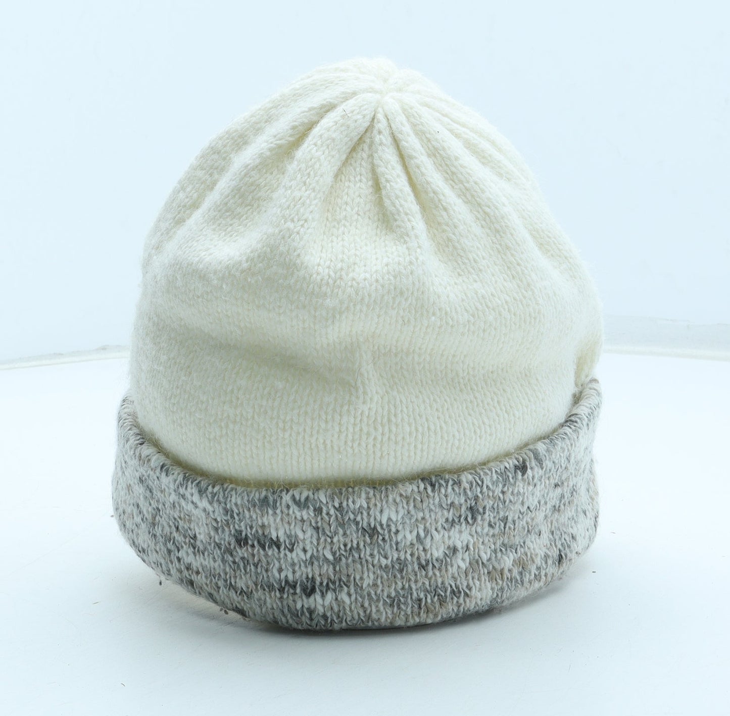 Preworn Womens White Acrylic Beanie One Size