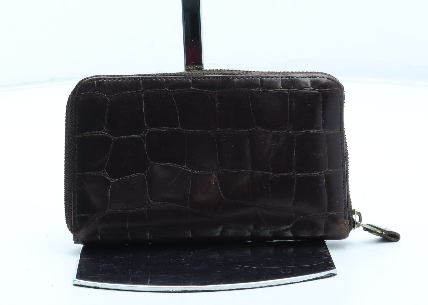 Preworn Womens Brown Leather Bow Tie Wallet Size M - Croc Texture