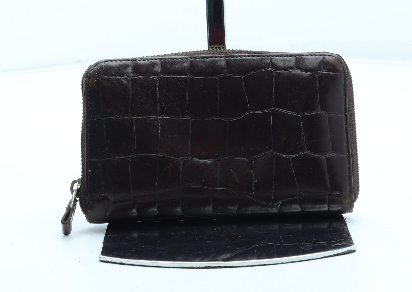 Preworn Womens Brown Leather Bow Tie Wallet Size M - Croc Texture