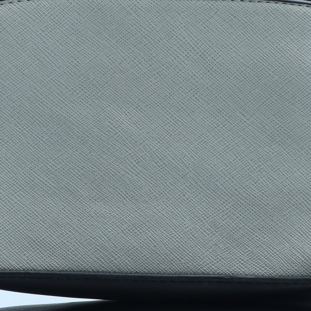 Preworn Womens Grey Colorblock Polyurethane Clutch Size Small