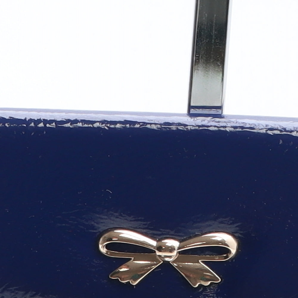 Preworn Womens Blue Polyurethane Bow Tie Wallet Size M