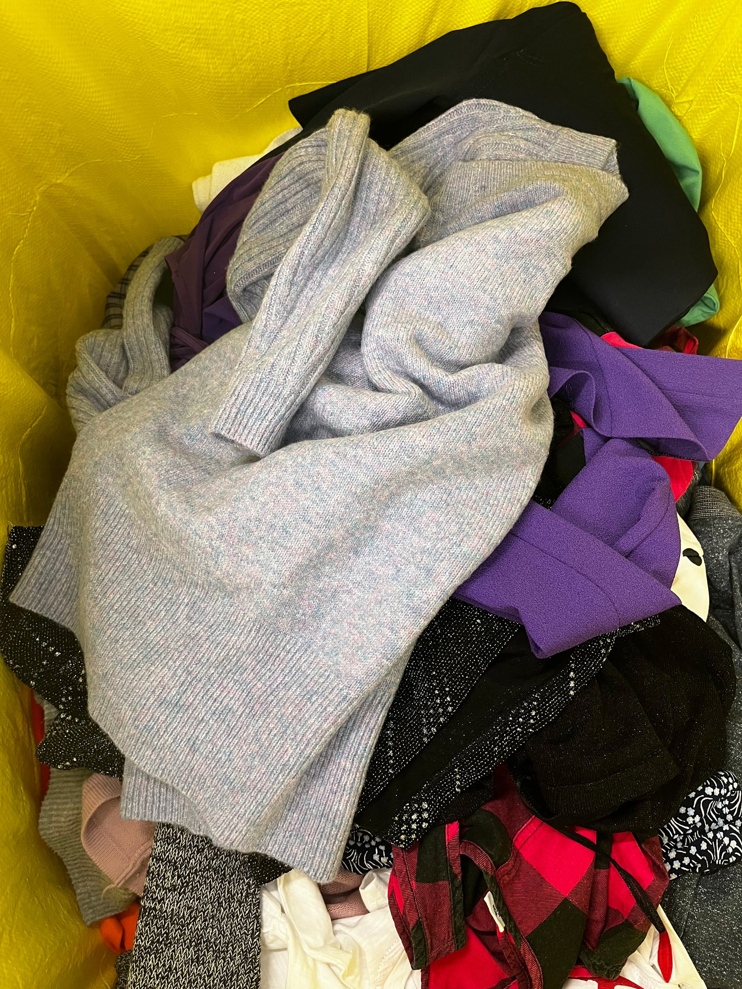 Bulk Wholesale Mixed Used Clothing Approx 13000 Items 10,000 Kilos