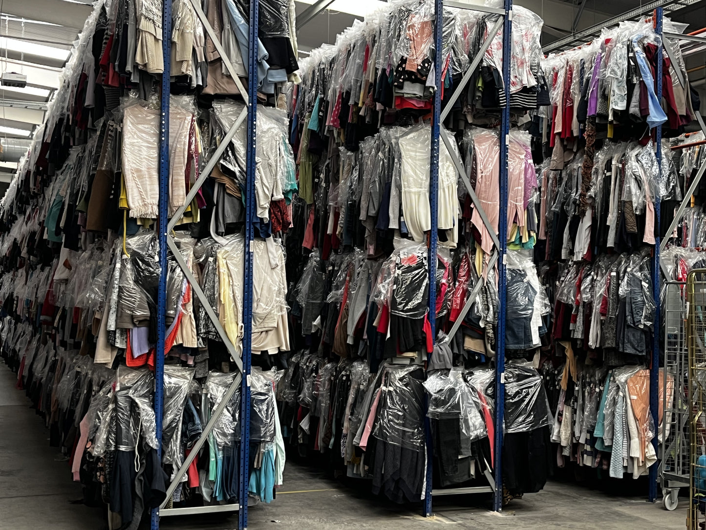 Wholesale Lot of Second-Hand Clothes with Hangers